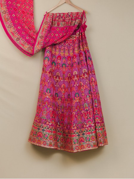 Banarasi Kutchi Weave Lehenga - Rani Tomato Shaded